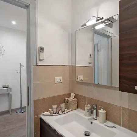 Tra Monti E Mare Cisano sul Neva