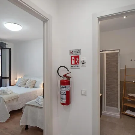 Tra Monti E Mare Apartament *