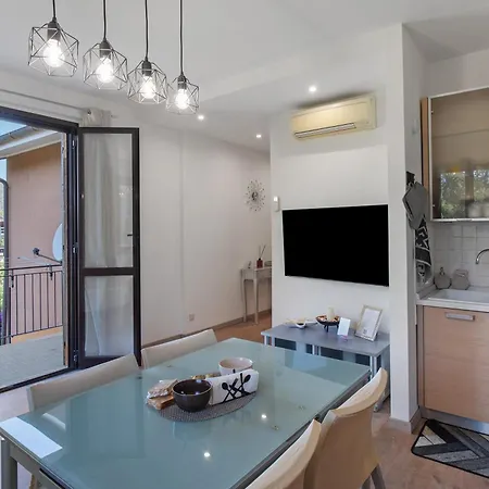 Tra Monti E Mare Apartament